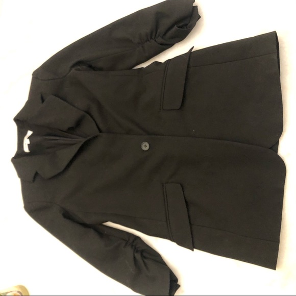 Elizabeth & James Black Blazer w/ Ruched Sleeves - Picture 4 of 14